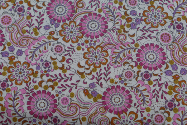 Bastist made of 100% cotton with floral print in pink
